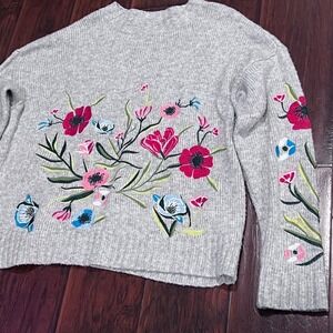 Romeo + Juliet Floral Embroidered Cottagecore Knit Sweater Medium Boho Forest